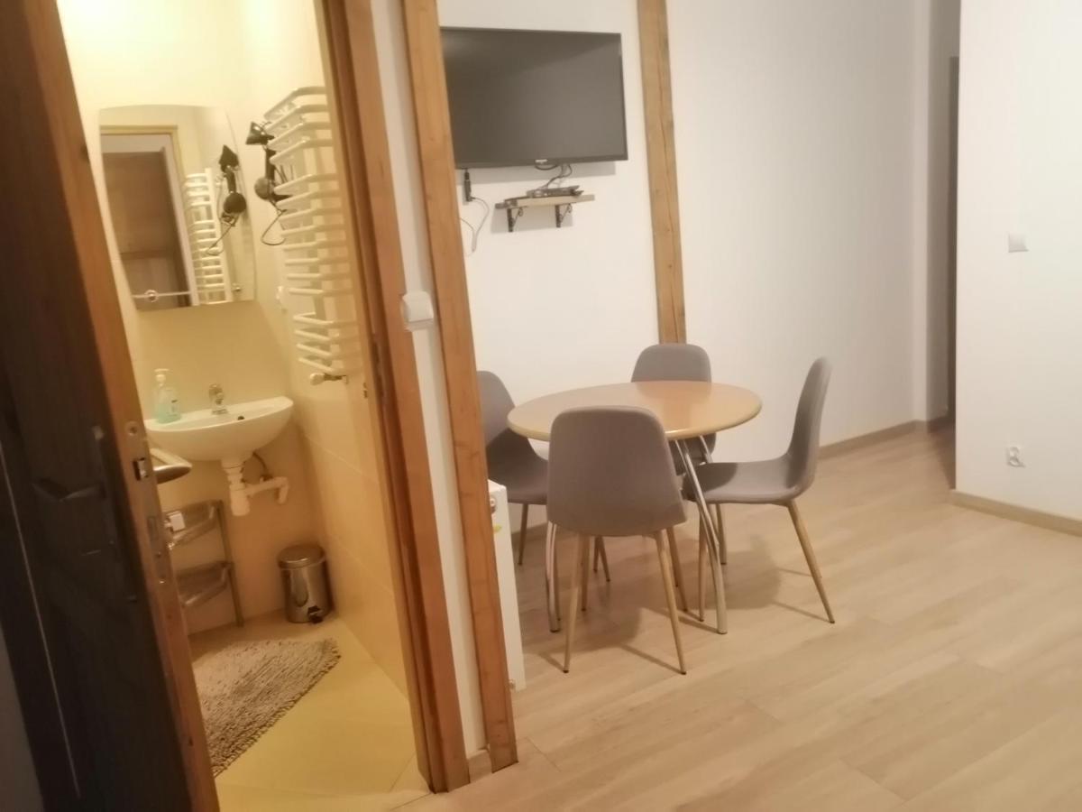 Pokoje Goscinne Przy Lesie Pobiedna Exterior foto